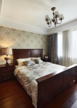 温暖简洁美式风格90平米二居室卧室背景墙装修效果图