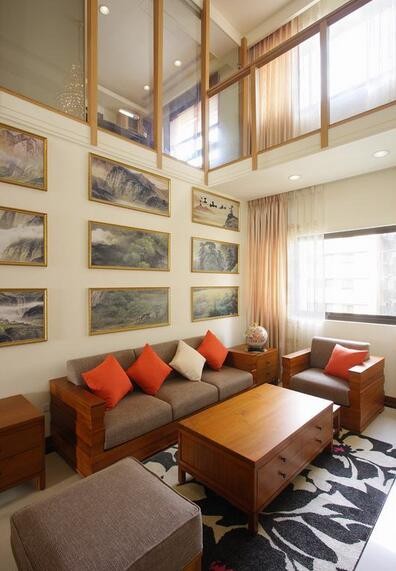 禅意复古中式120平米复式loft客厅背景墙装修效果图