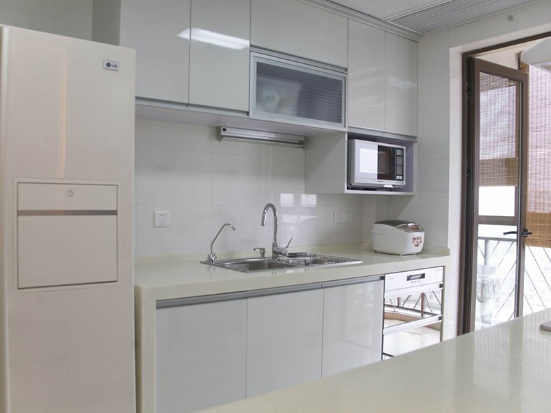 简洁明快现代简约风格120平米四居室厨房橱柜装修效果图