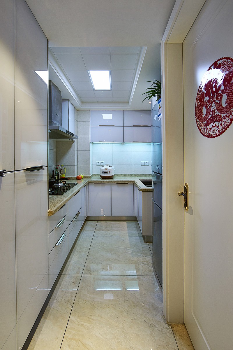 舒适软装美式120平米三居室厨房橱柜装修效果图