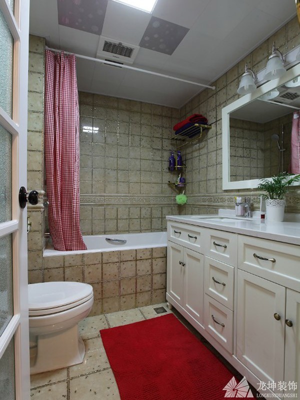 沉稳端庄美式110平米三居室卫生间浴室柜装修效果图
