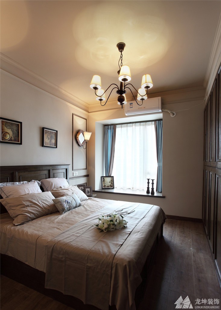 欧式褐色浪漫90平米二居室卧室吊顶装修效果图