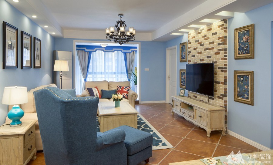 蓝色温馨欧式风格90平米二居室客厅吊顶装修效果图