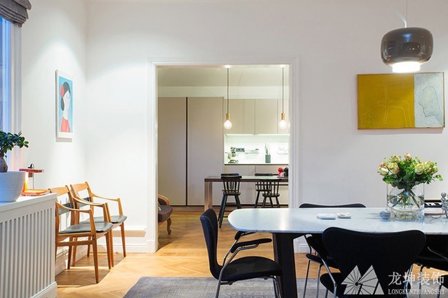 北欧舒适温馨90平米二居室餐厅背景墙装修效果图