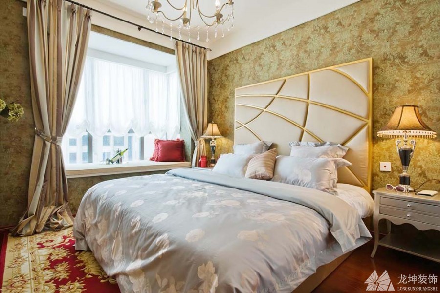 浪漫奢华欧式风格110平米三居室卧室吊顶装修效果图