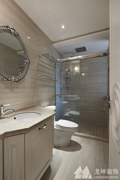 浪漫精致欧式90平米二居室卫生间浴室柜装修效果图