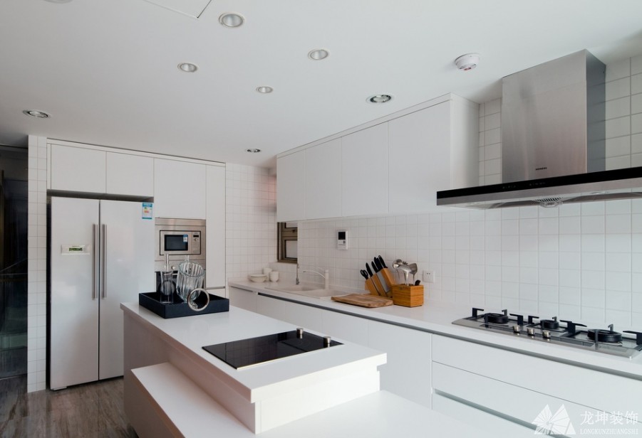 北欧森系舒适220平米别墅厨房橱柜装修效果图