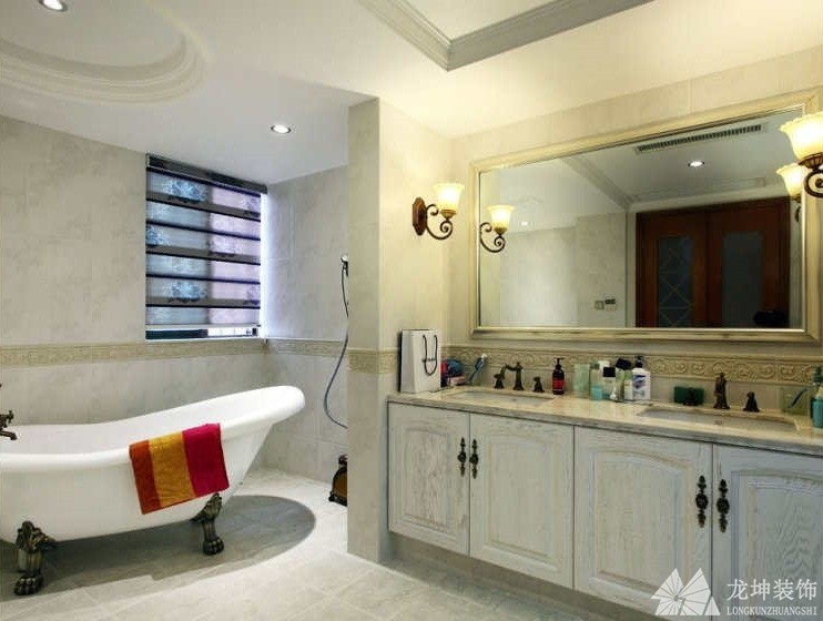 典雅大气欧式风格100平米复式卫生间浴室柜装修效果图