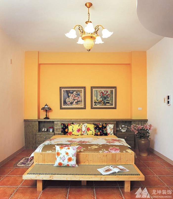 橙色活力欧式风格110平米复式卧室背景墙装修效果图