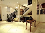 纯洁自然欧式风格110平米复式客厅楼梯装修效果图