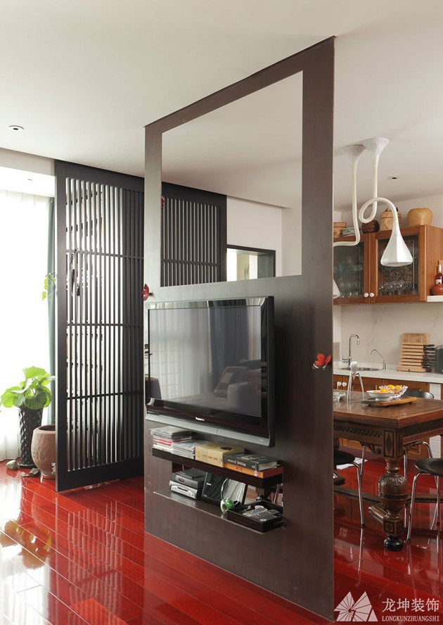 原木色中式风格70平米一居室客厅电视背景墙装修效果图