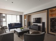 现代敞亮中式风格120平米三居室客厅电视背景墙装修效果图