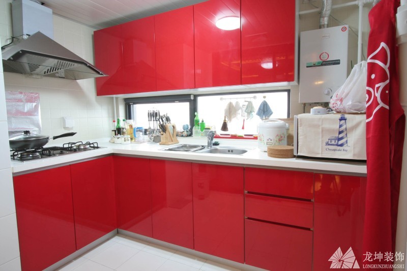 红色古朴中式120平米三居室厨房橱柜装修效果图