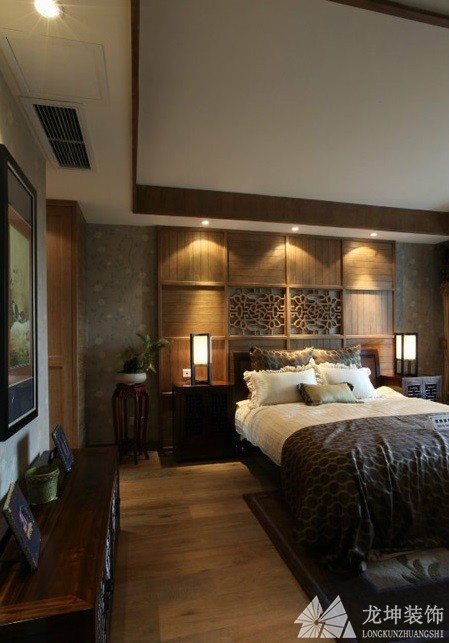 质朴木质中式风格120平米复式卧室背景墙装修效果图