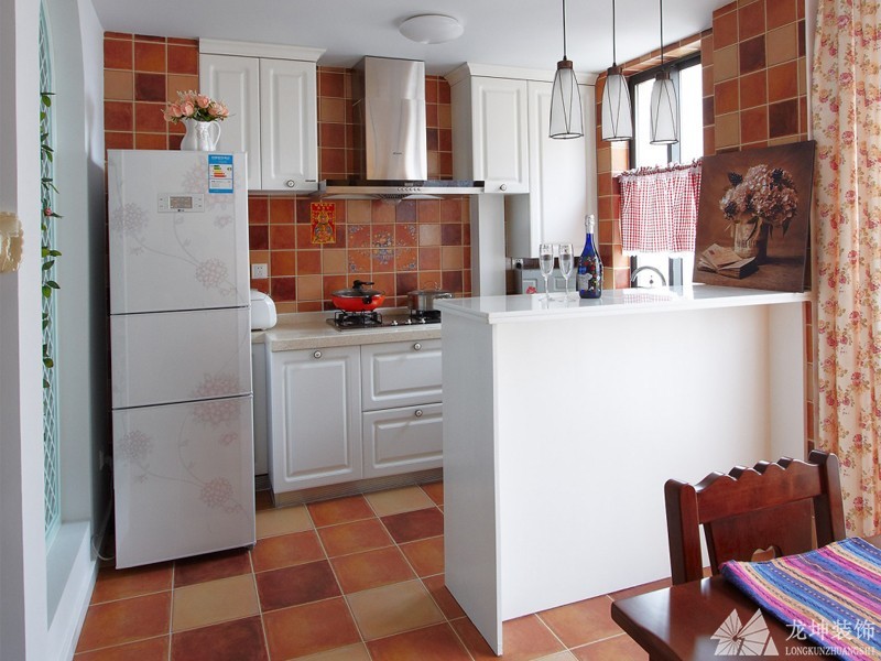 温馨淡雅田园风格80平米二居室厨房橱柜装修效果图