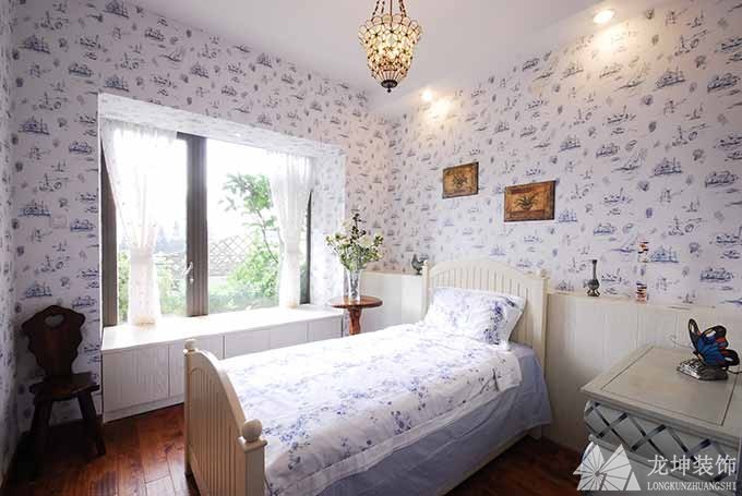 温馨欧式田园风格100平米二居室卧室背景墙装修效果图
