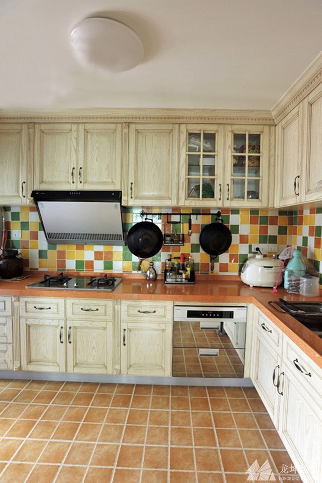 唯美梦幻田园风格80平米二居室厨房橱柜装修效果图