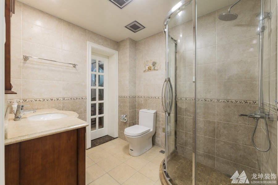 欧式雅致田园风格120平米三居室卫生间浴室柜装修效果图