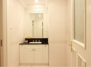 清新温暖田园风格85平米二居室卫生间浴室柜装修效果图