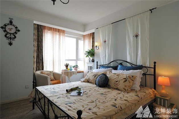 温馨精致地中海风格50平米三居室卧室背景墙装修效果图
