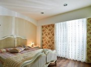 白色温馨田园风格120平米三居室卧室背景墙装修效果图