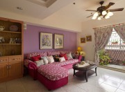 紫色浪漫田园风格85平米二居室客厅背景墙装修效果图