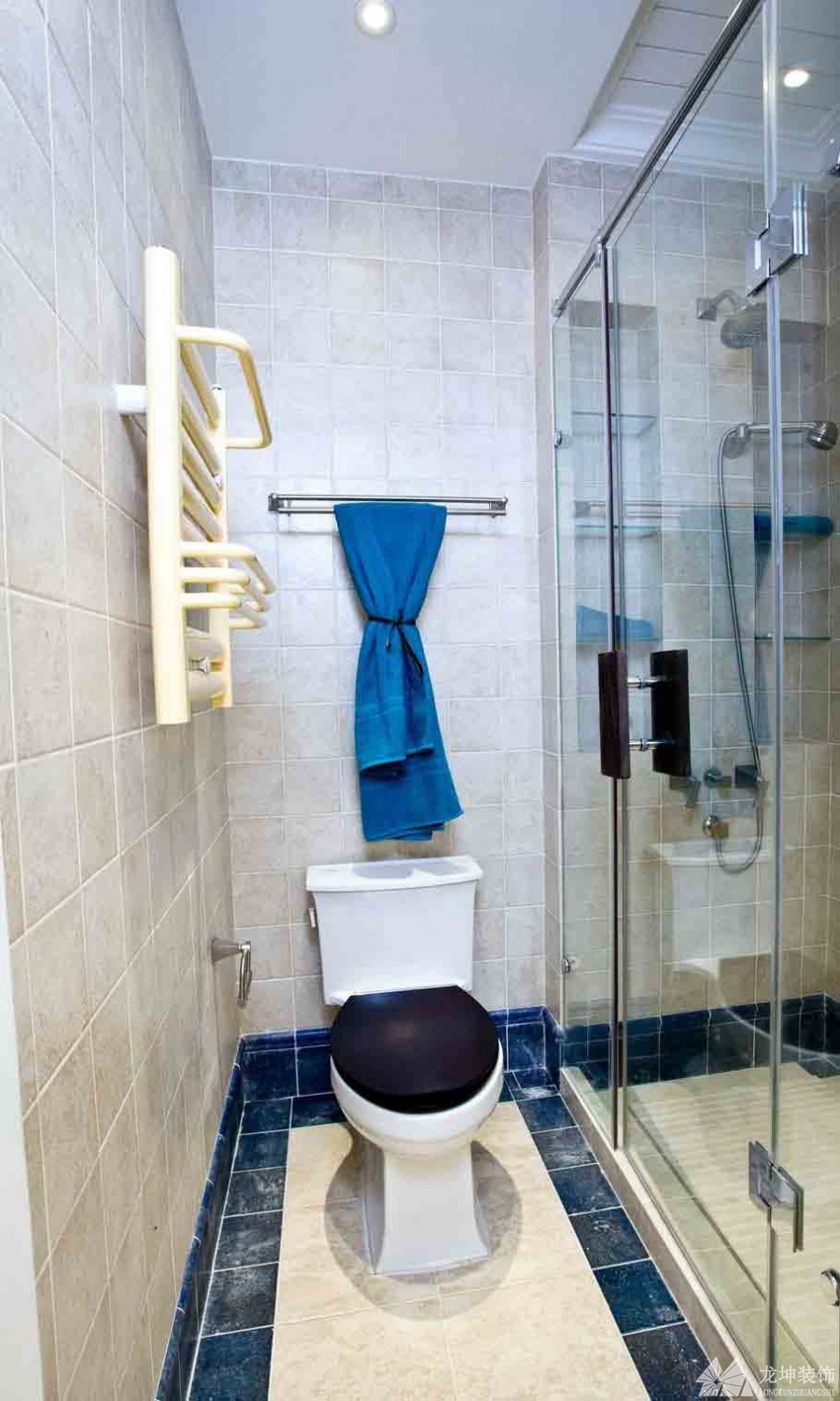 蓝色清爽地中海风格90平米二居室卫生间装修效果图