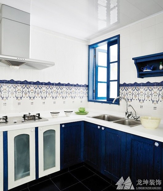 白色温馨地中海风格90平米二居室厨房橱柜装修效果图