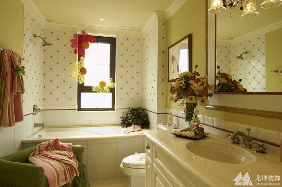 温馨奢华田园风格200平米别墅卫生间浴室柜装修效果图