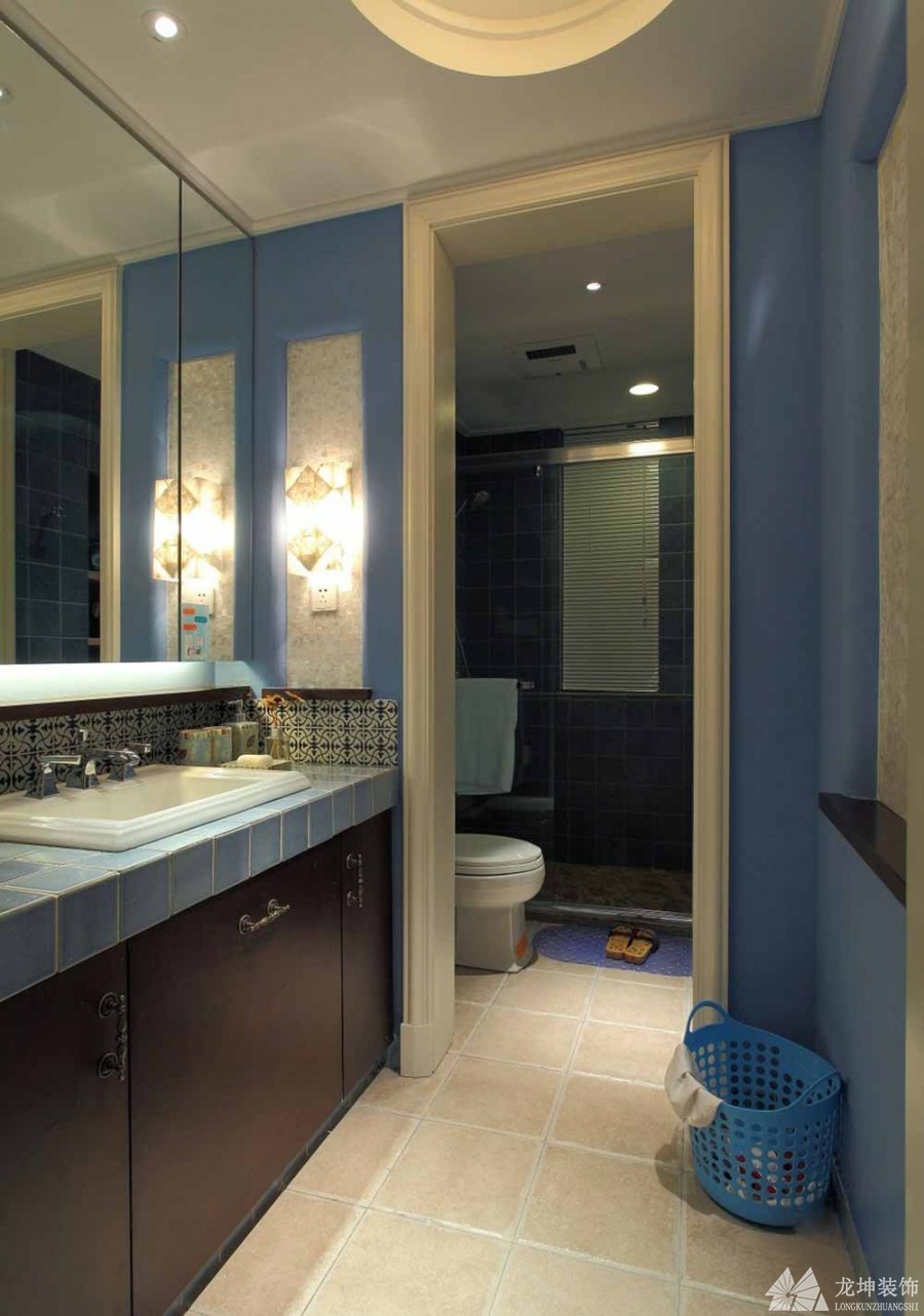 自然清爽地中海风格130平米三居室卫生间浴室柜装修效果图