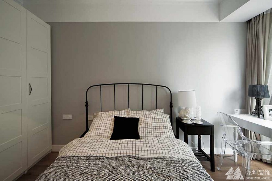 清淡时尚美式风格120平米三居室卧室背景墙装修效果图