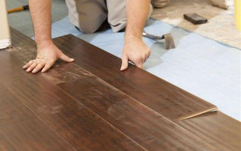 木地板铺贴方法及注意事项